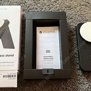 mophie 10k 맥세이프 인증 스탠드형 보조배터리 벨킨 앤커 아이폰