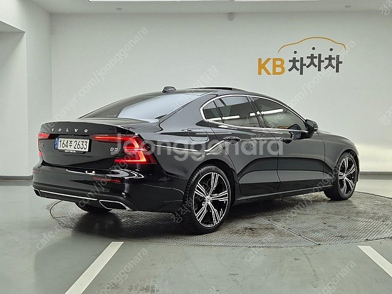 볼보 S60(3세대) B5 인스크립션 중고차 판매합니다...--3