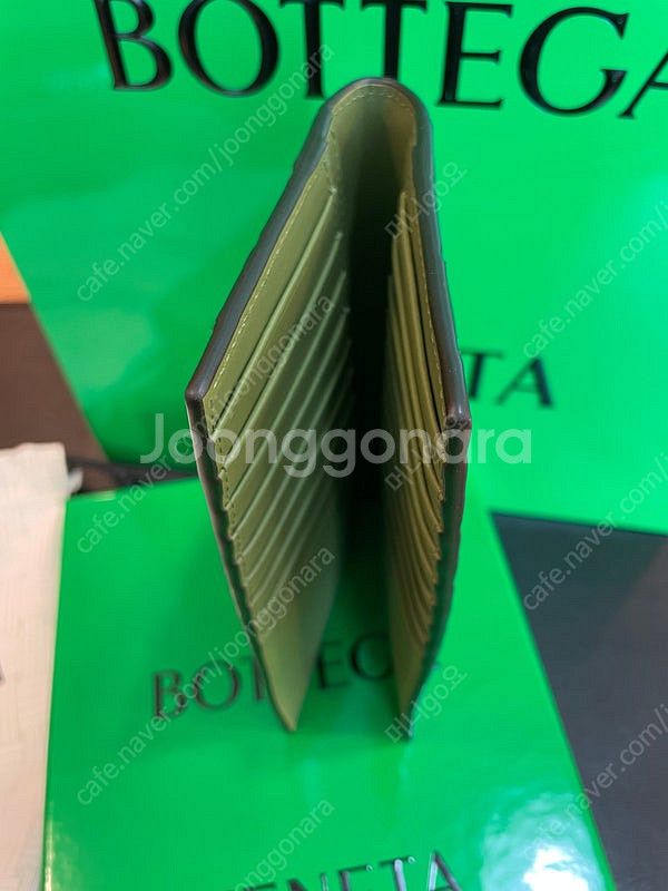 보테가 베네타 인트레치아토 투톤 장지갑--4