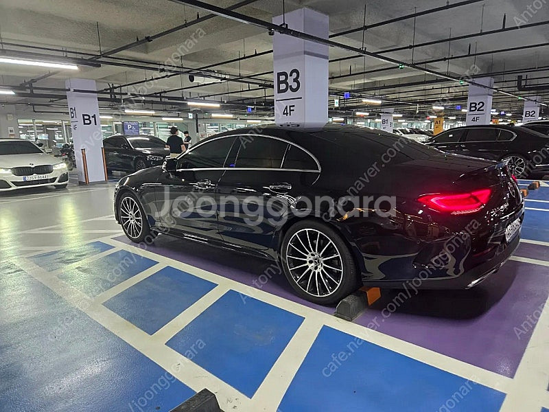 벤츠 CLS 400d _ BMW--1