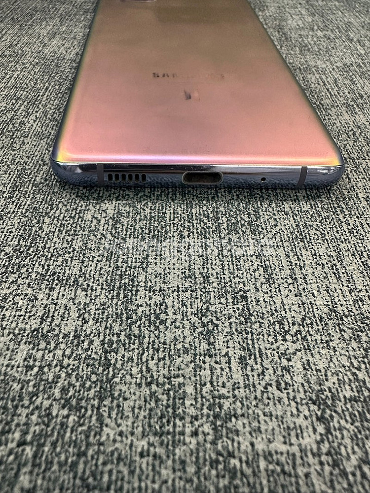 갤럭시S20플러스 256기가 BTS에디션 파손없는 가성비 단말기 11만원 판매해요--8