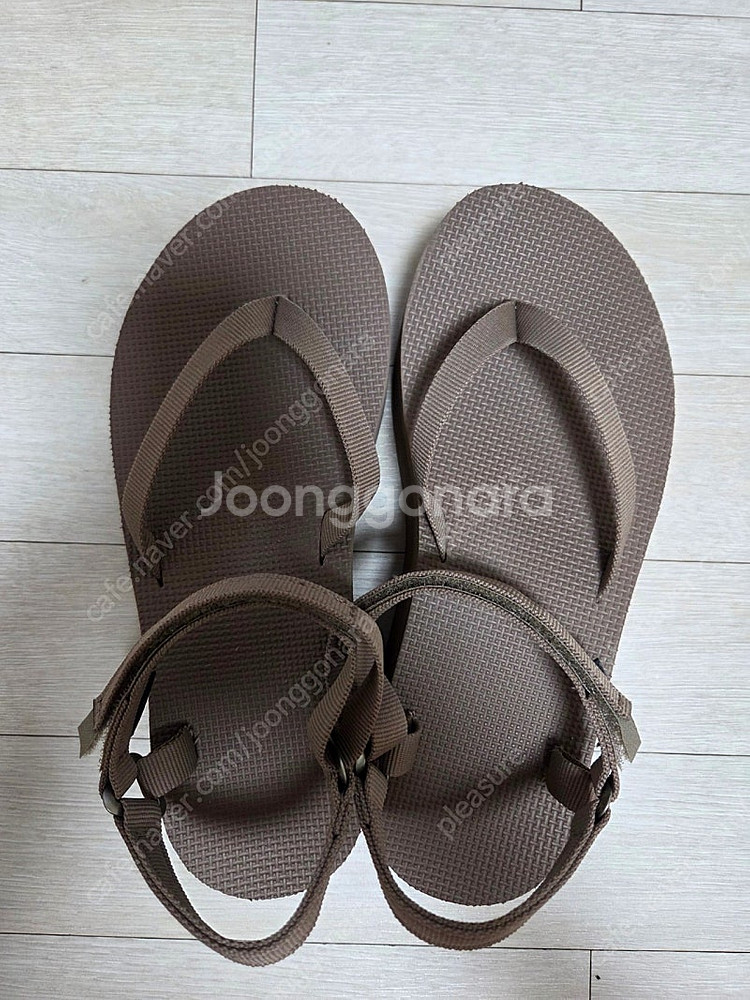 테바 플랫폼 샌들 슬림 카리부브라운색상 220-225 ...--0