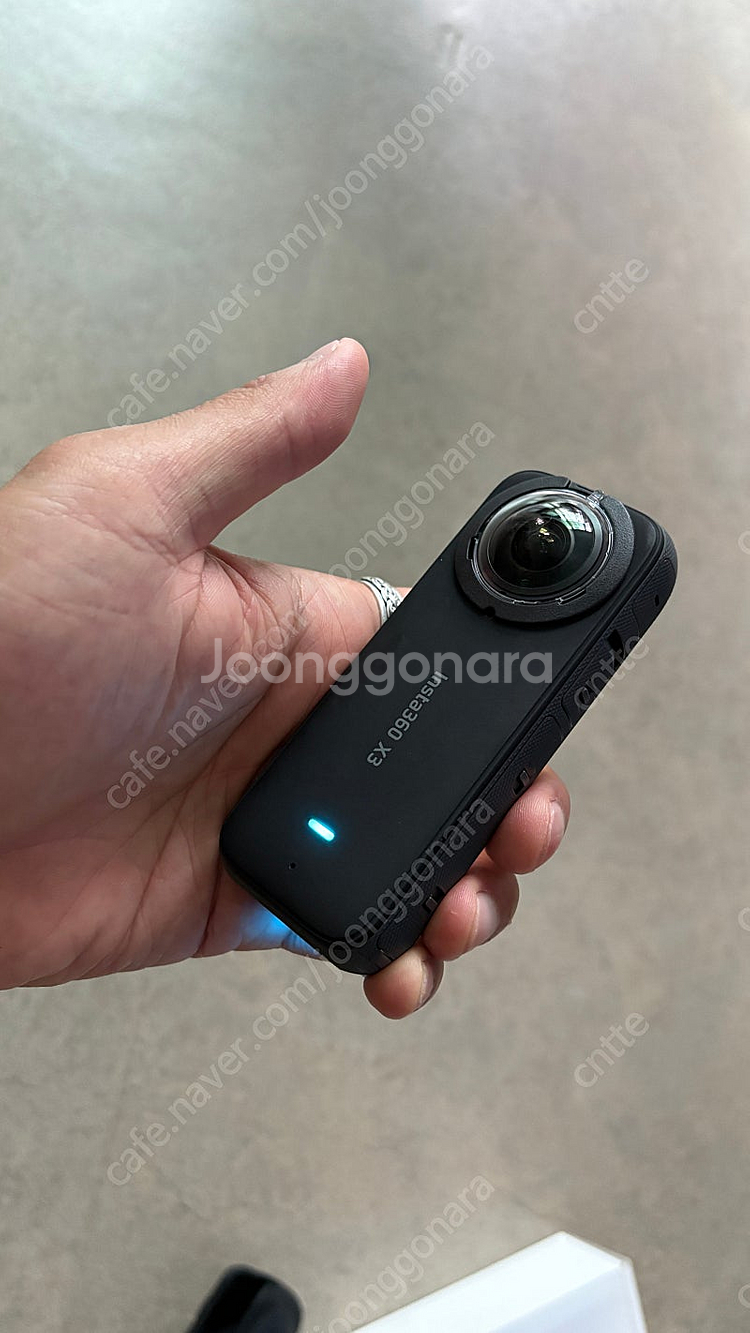인스타360 X3 풀박스(리퍼 후 새상품)--1