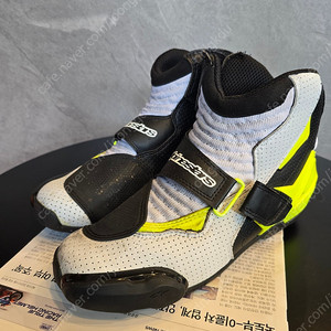 알파인스타 SMX-1 R VENTED 숏 부츠 바이크부츠 신발 신품급 판매