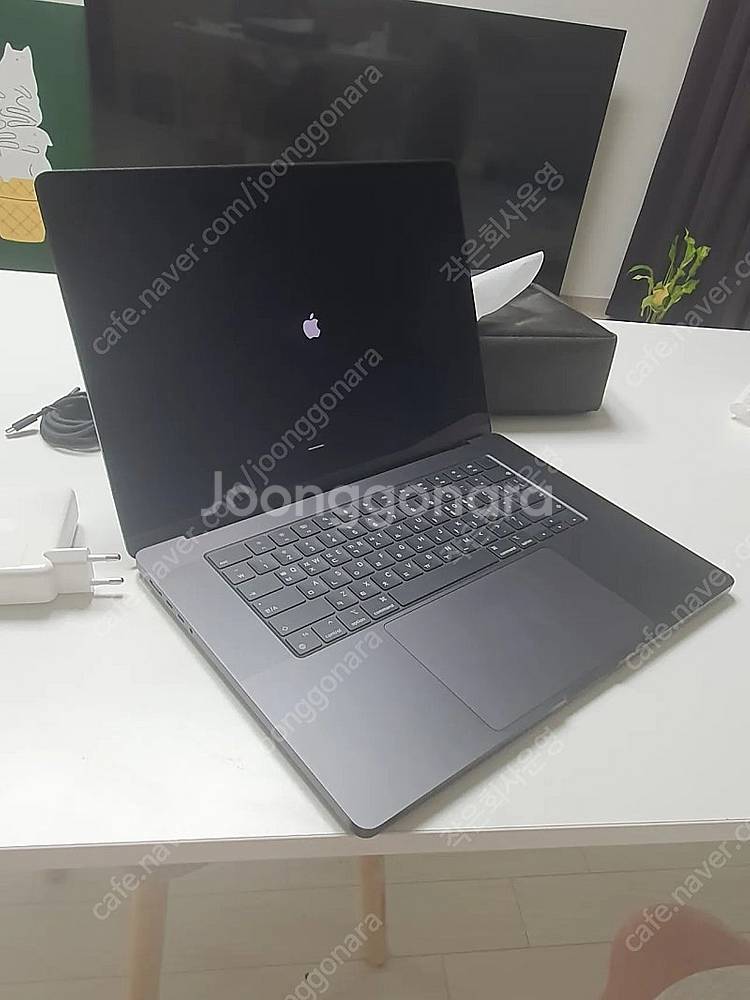 새제품 맥북 프로 16인치 2024 M3 Max RAM...--8