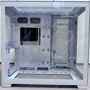 리안리 O11D EVO 화이트 케이스 + 부속