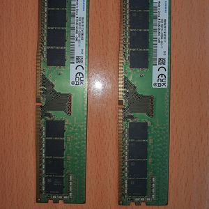 삼성 DDR4 5600mhz 16gb 2장 팝니다.