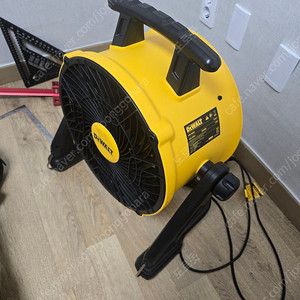 디월트 dewalt 산업용 선풍기 서큘레이터 DXF1645A