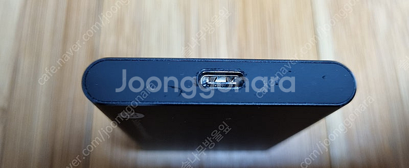 삼성 외장 SSD T5 1TB 팝니다 (EVO 아님)--2