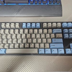레오폴드fc750r 백축