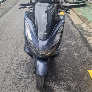 혼다 pcx125 abs 21년식 2만때 상태좋은차량 판매합니다
