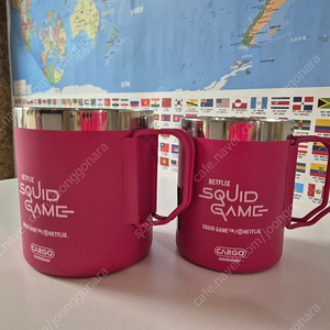 오징어게임 콜로보 머그 세트 카고컨테이너