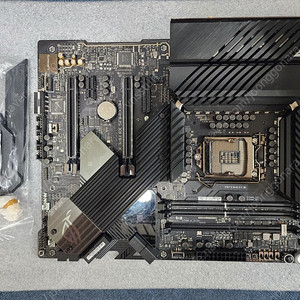 ASUS ROG MAXIMUS XII APEX Z490 10,11세대 메인보드 판매 [택포 10만원]