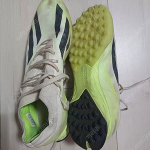 아디다스 축구화 270