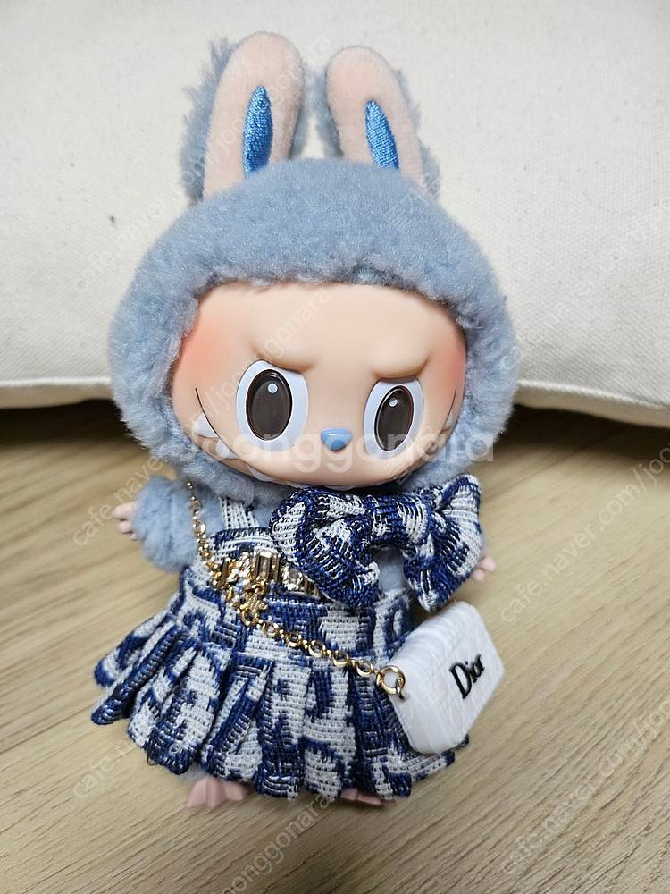 라부부 옷 (15000원)--0