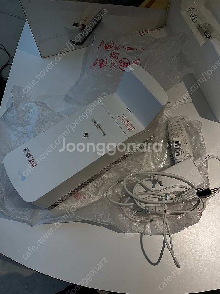 LG 시네빔 HF85LA 초단초점 프로젝터--0