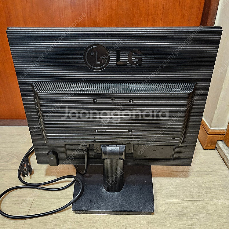 [수지] LG FLATRON 19인치 모니터(L1919...--1