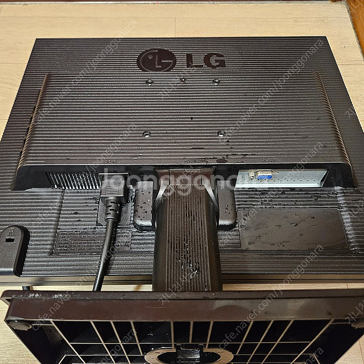 [수지] LG FLATRON 19인치 모니터(L1919...--2