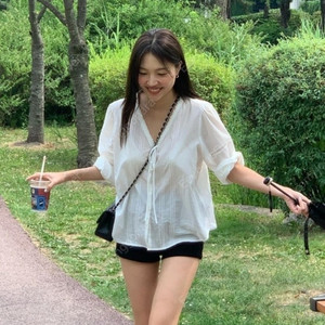 타낫 풀리아 불라우스