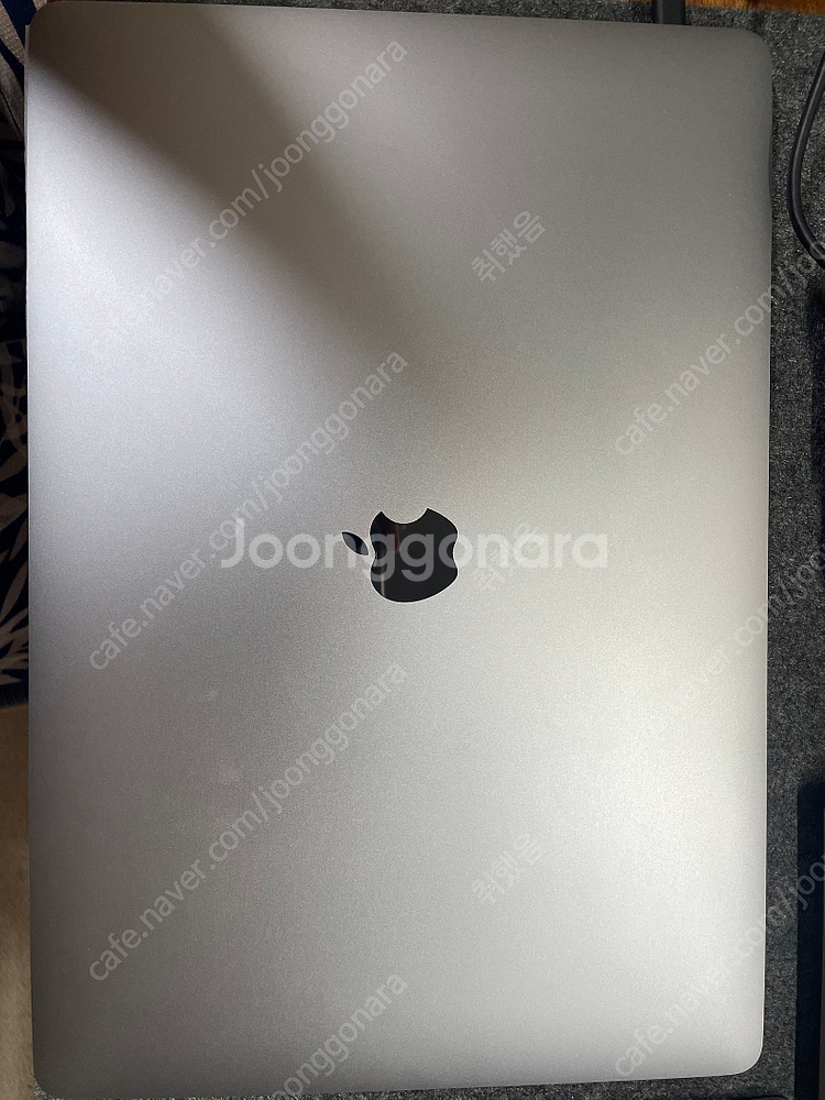 2019 맥북프로 16인치 1테라 고급형 판매합니다--1