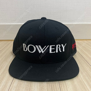 [새제품] SSUR BOWERY 스냅백 모자 블랙