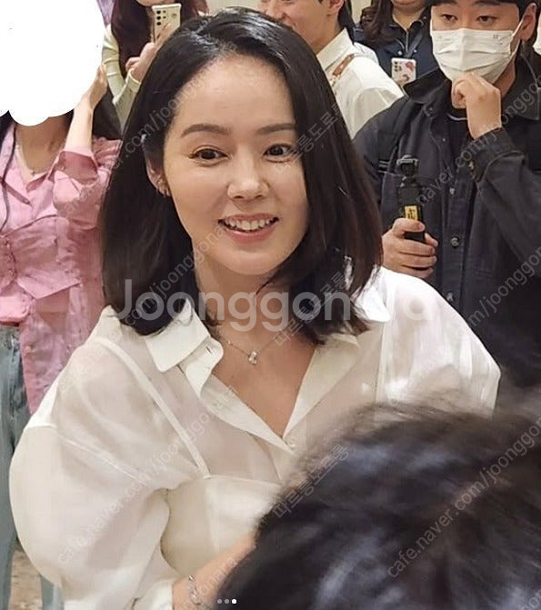 뷔스티에 블라우스 (한가인씨 보고 반해서 샀어요) 크림...--3