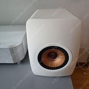 케프 LS50 W2 화이트 팝니다