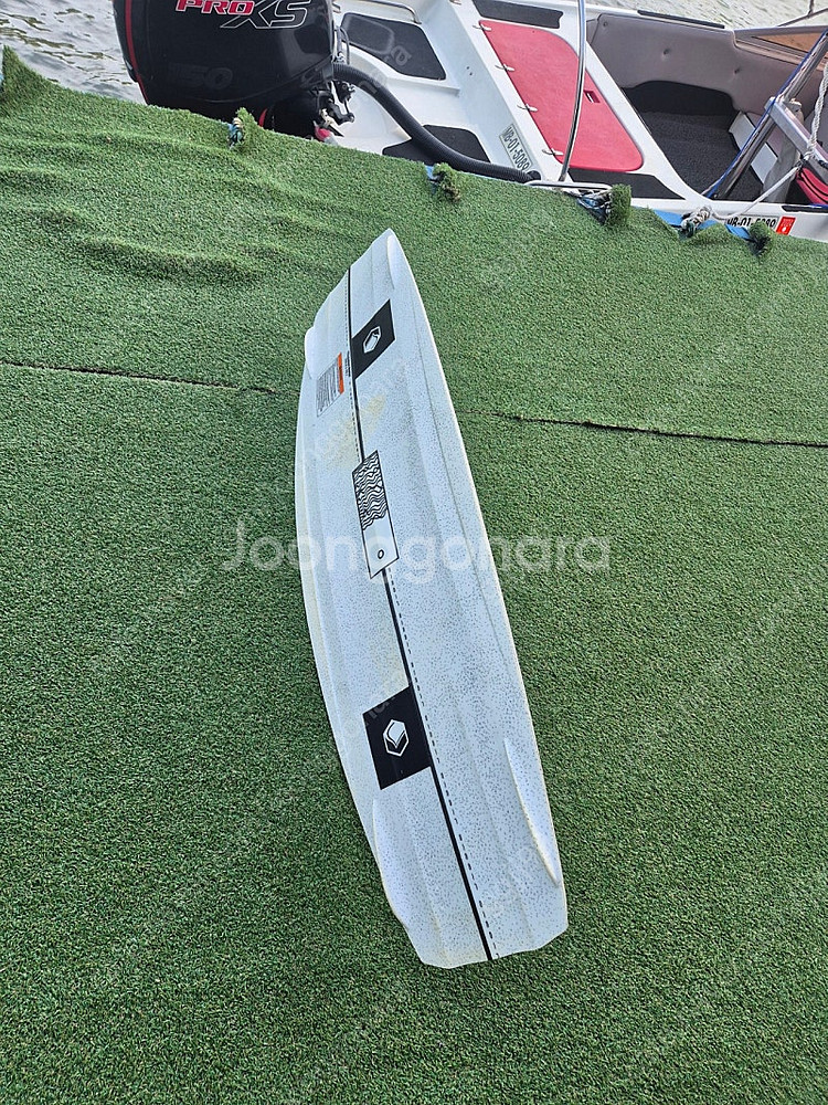 웨이크보드 리퀴드포스 에어로 139 슬링샷ktv 260 세트 판매합니다--1