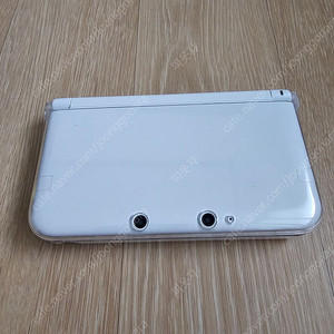 닌텐도 3ds xl 화이트 팝니다.