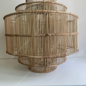 라탄조명들 새제품 판매합니다.