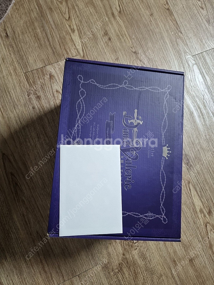 네이티브 여기사 발레리 개봉양품--0