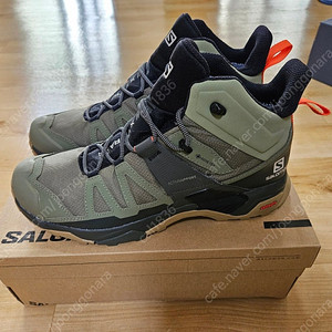 [295] 살로몬 X 울트라 4 MID 와이드 GTX 카키 295 사이즈 새상품​.