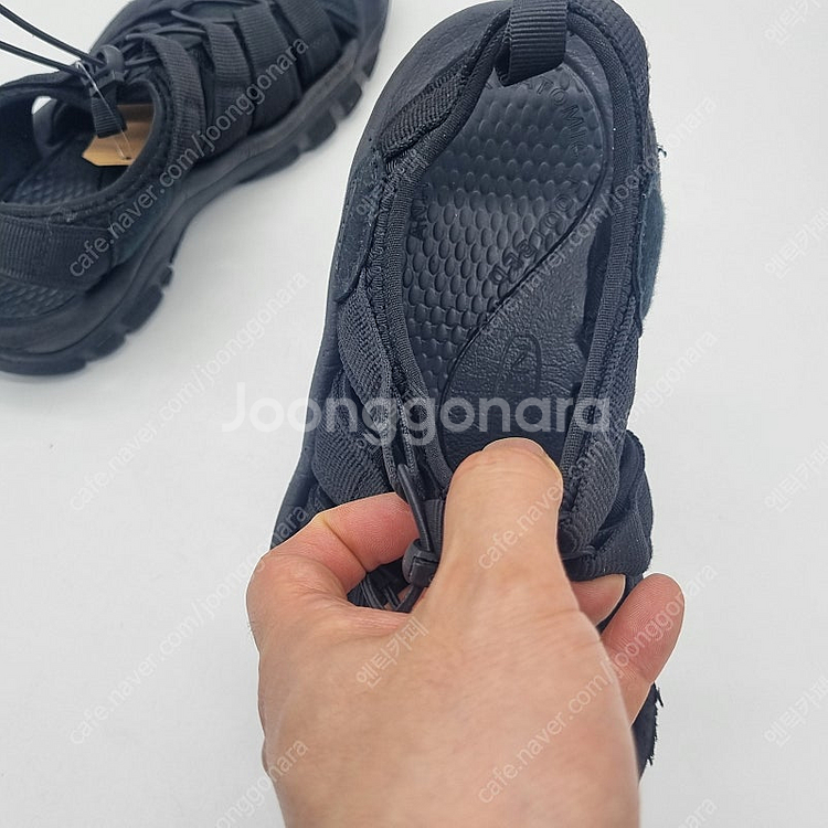 KEEN Newport H2 샌들 블랙 남성 260mm--8