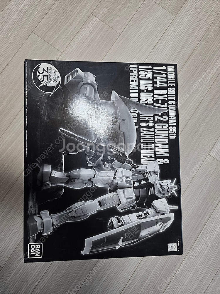 35주년 샤아자쿠 퍼스트판매합니다--2