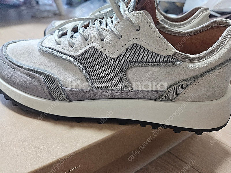 부테로벤투라 스니커즈--3