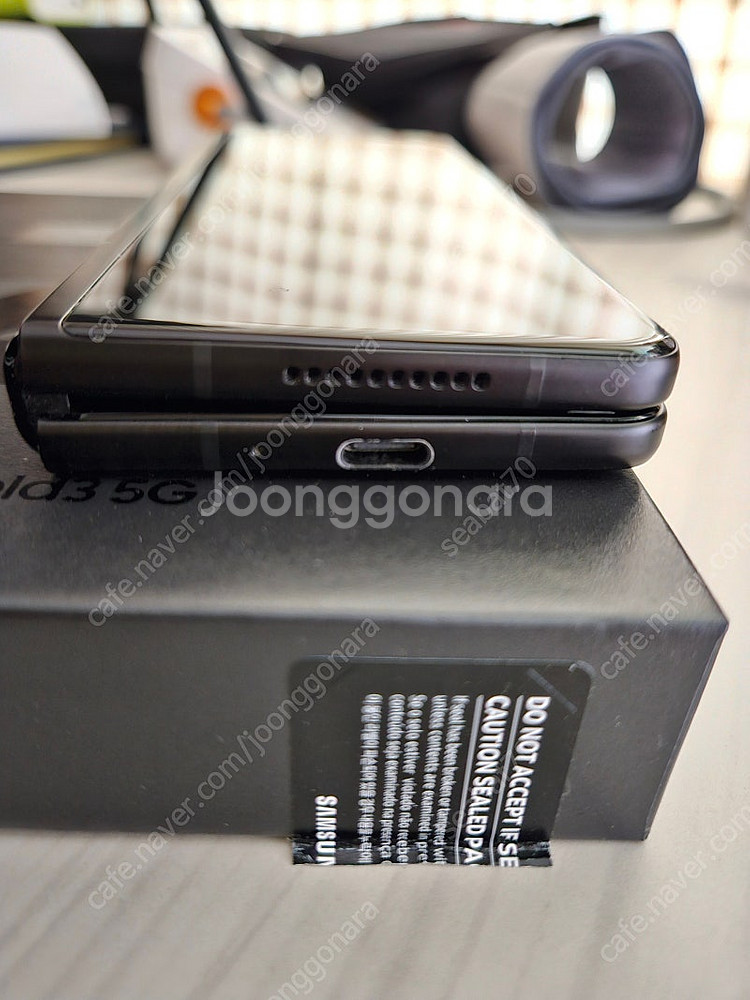 [개인] 갤럭시Z폴드3 512GB (택포 27.5만)--3