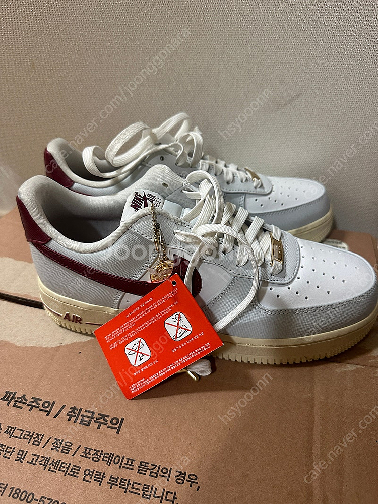 나이키 에어포스1 07 SE 펜던트(DV7584-001) 260mm W--1