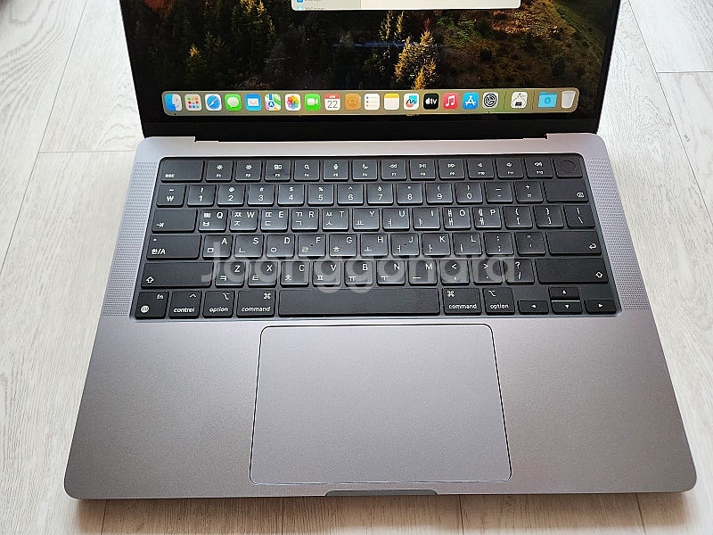 맥북프로 14인치 M3 8GB/512GB 스페이스그레이...--2