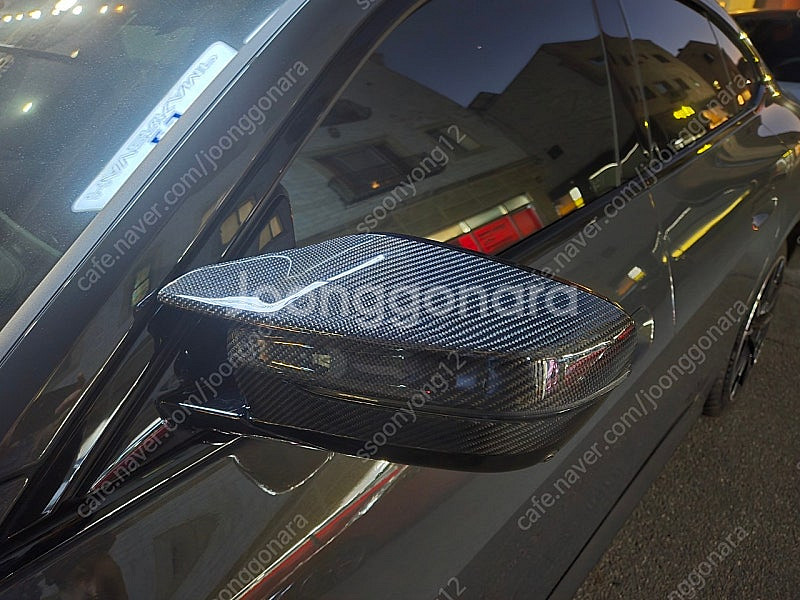 bmw g26 i4 m50 카본 뿔미러 팝니다--5