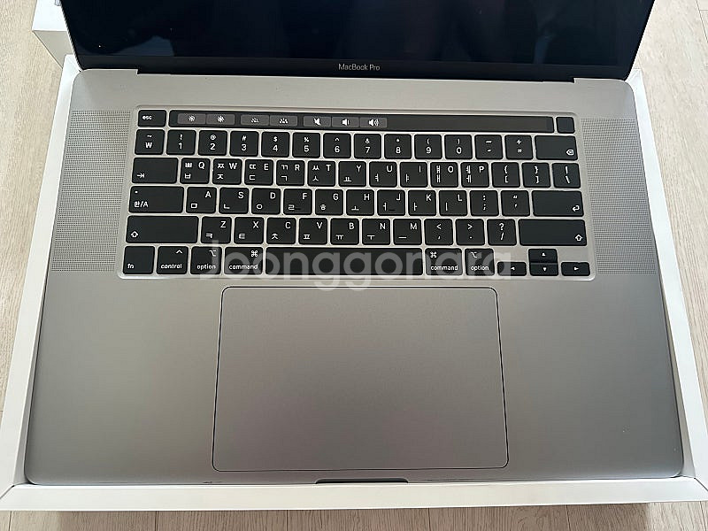맥북프로 2019 16인치 터치바 실버 i7 16GB ...--1