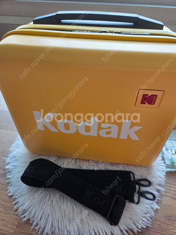 코닥 Kodak 레디백 (노랑) 팝니다.--0
