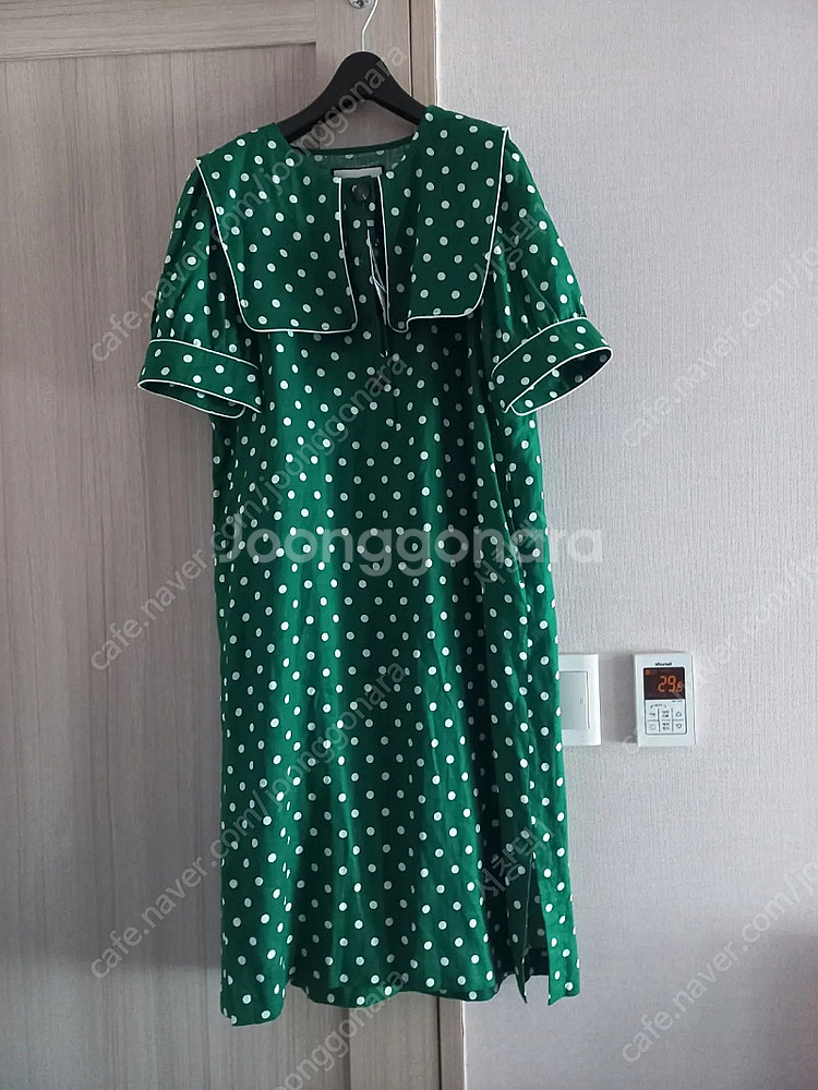 칼라거펠트린넨원피스 그린도트 66새제품 세루티 김서룡--1