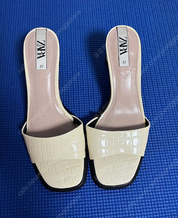 ZARA 자라 슬리퍼 뮬, 자라 여름 샌들 뮬 슬리퍼, 자라 애니멀 패턴 힐 샌들 이미지