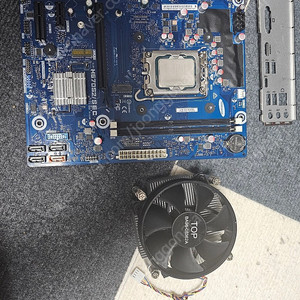 i5-13400 / H670S2/SEC 팝니다