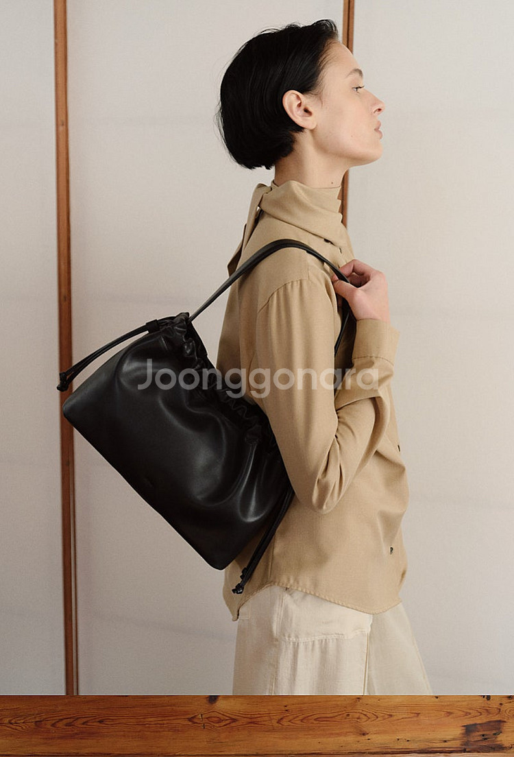새상품)로서울 25ss Ripple shoulder--2