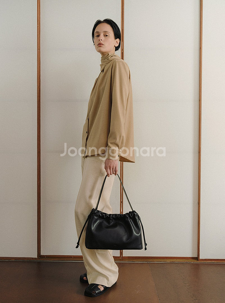 새상품)로서울 25ss Ripple shoulder--3