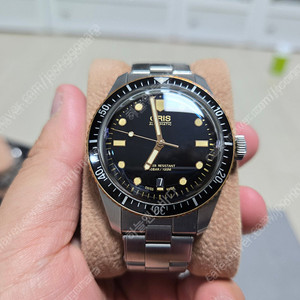 오리스 식스티파이브 브론즈 40mm 판매합니다.