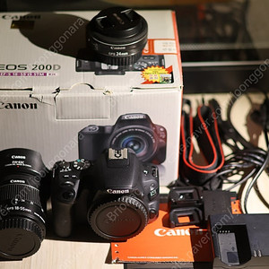 캐논 카메라 Canon EOS 200D + EF 18-55mm 번들렌즈 키트 풀박스 / EOS EF-S 24mm F2.8 단렌즈