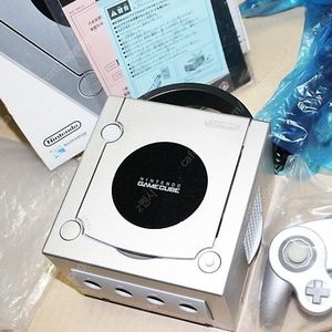 닌텐도 게임큐브 팝니다 (2대)