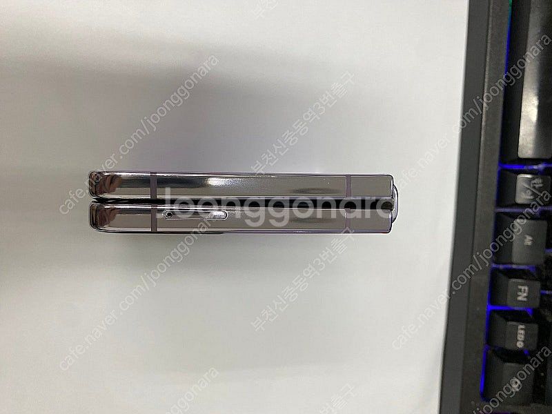 006633 갤럭시Z플립4 퍼플 AA급 256GB 무잔...--6